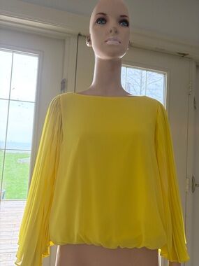Joseph Ribkoff Bright Yellow Pleated-Sleeve Top